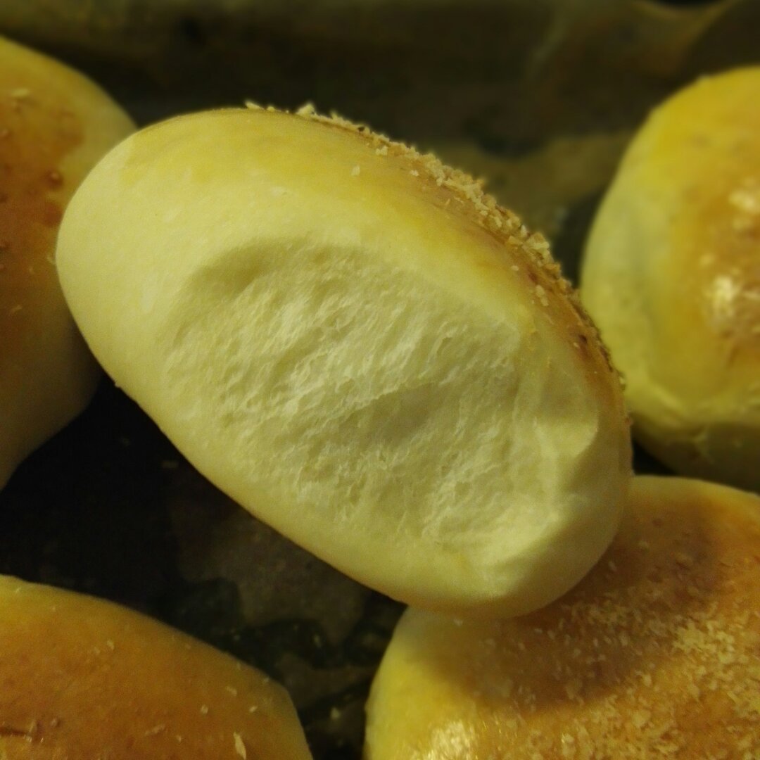 里松外松肉松面包