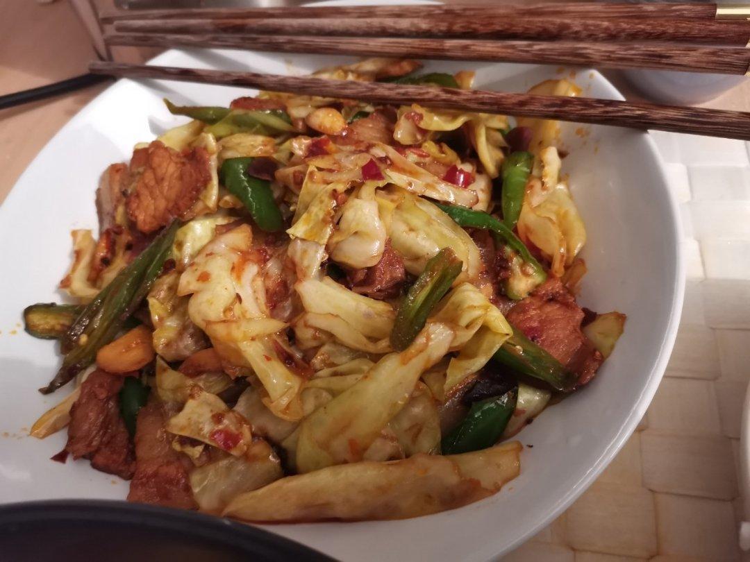 圆白菜回锅肉