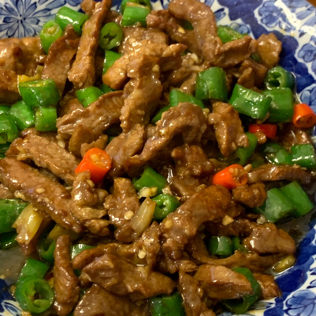小炒牛肉（肉嫩味香）