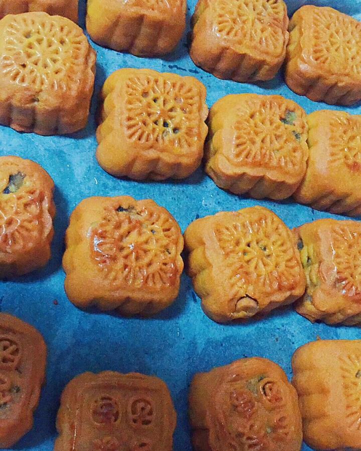 广式月饼——蛋黄莲蓉月饼