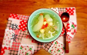 秋季润燥—冰糖银耳莲子梨汤的做法 步骤6