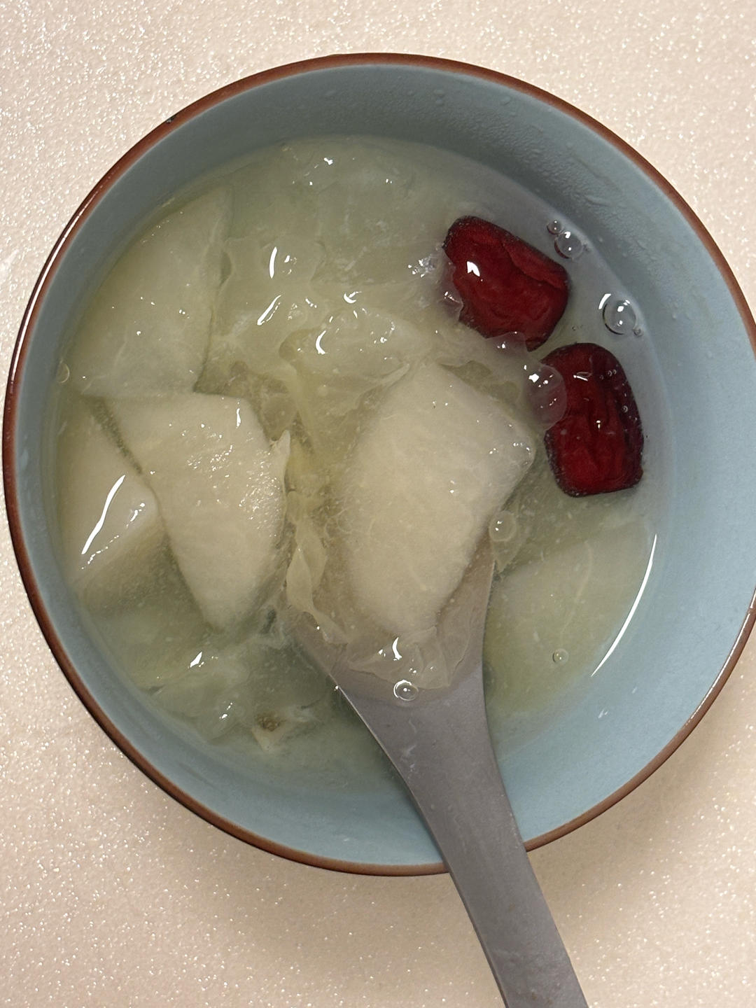 冰糖银耳梨汤