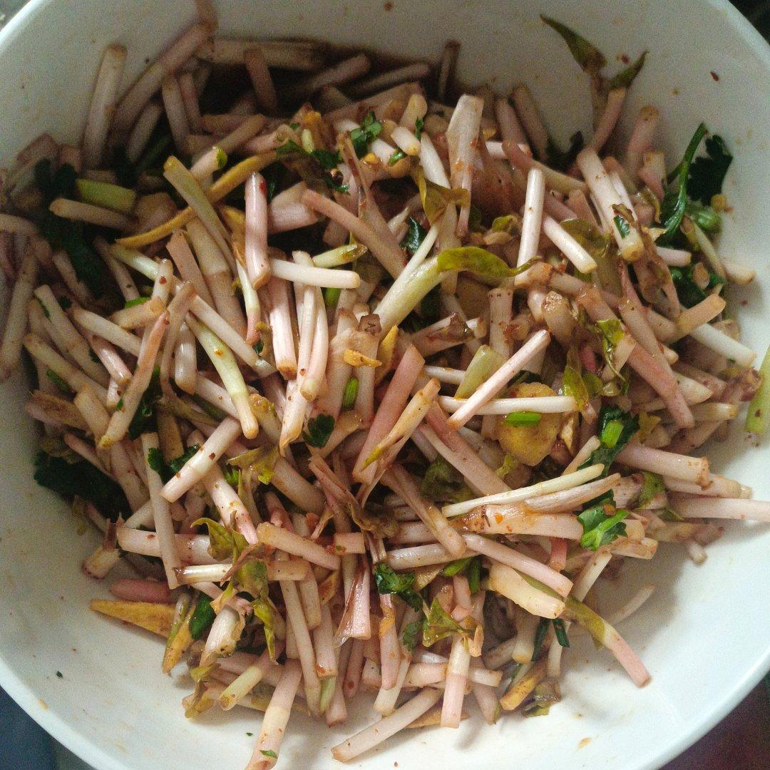 凉拌折耳根（鱼腥草）