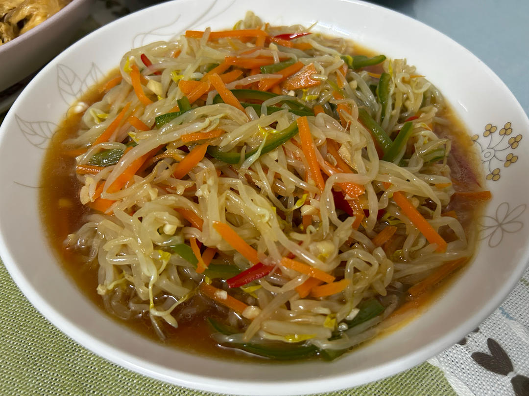 凉拌豆芽