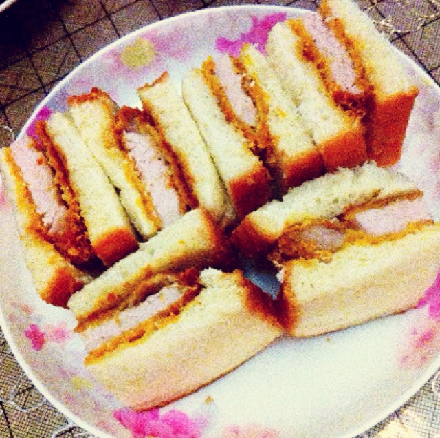 胜利三明治（猪排三明治）