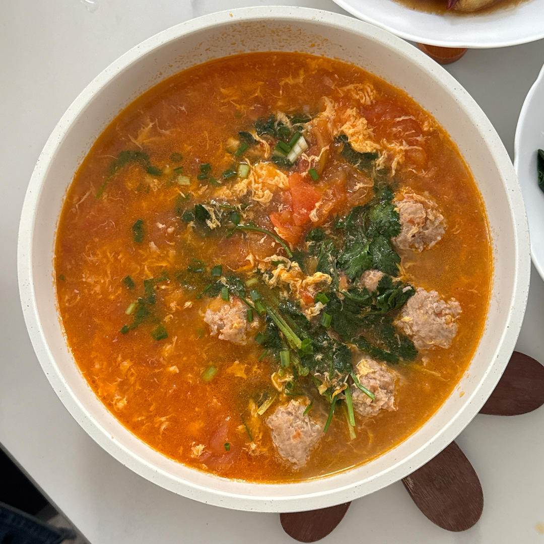 家传浓汤西红柿🍅猪肉丸子汤