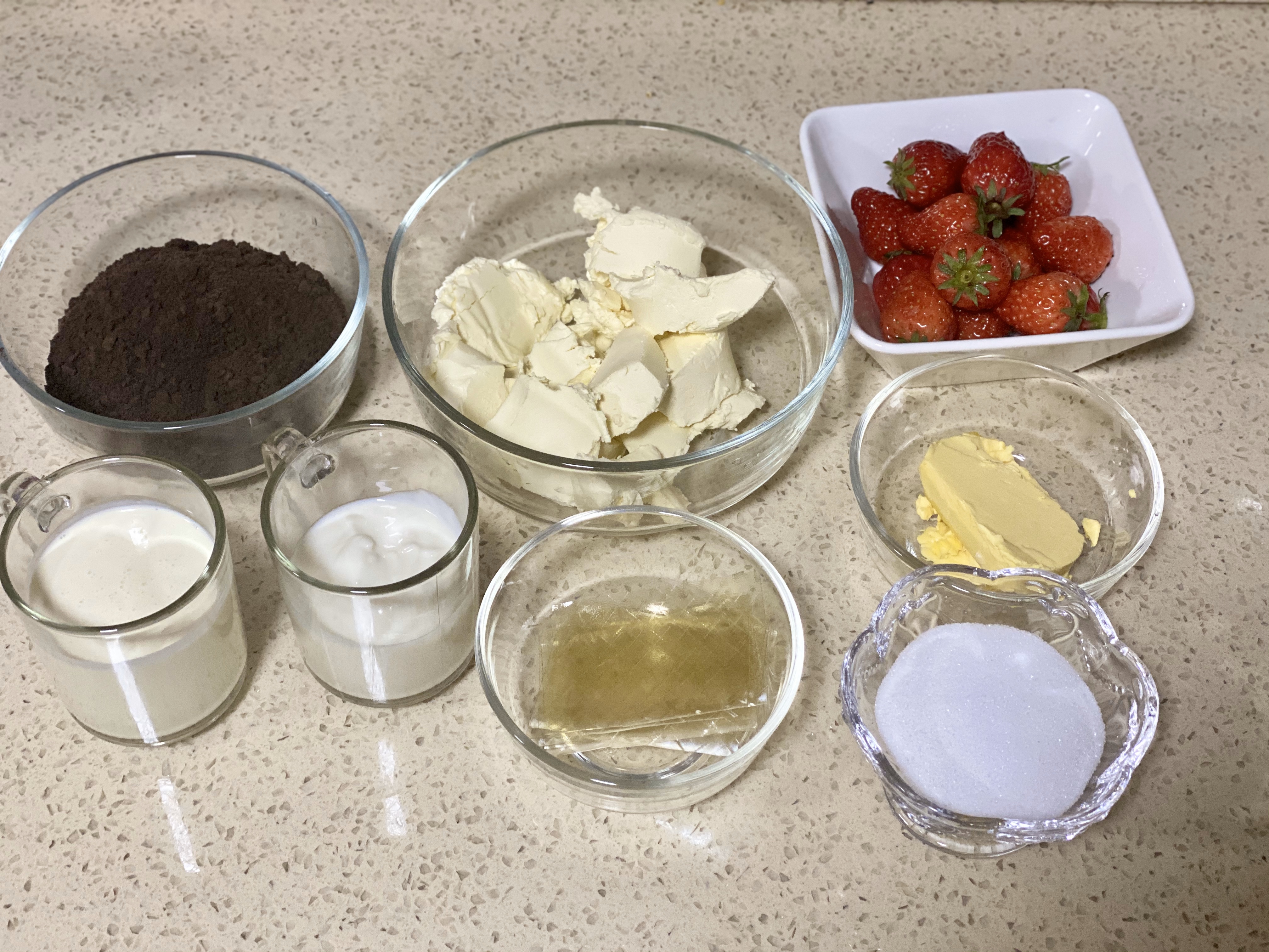 草莓芝士蛋糕的做法 步驟1