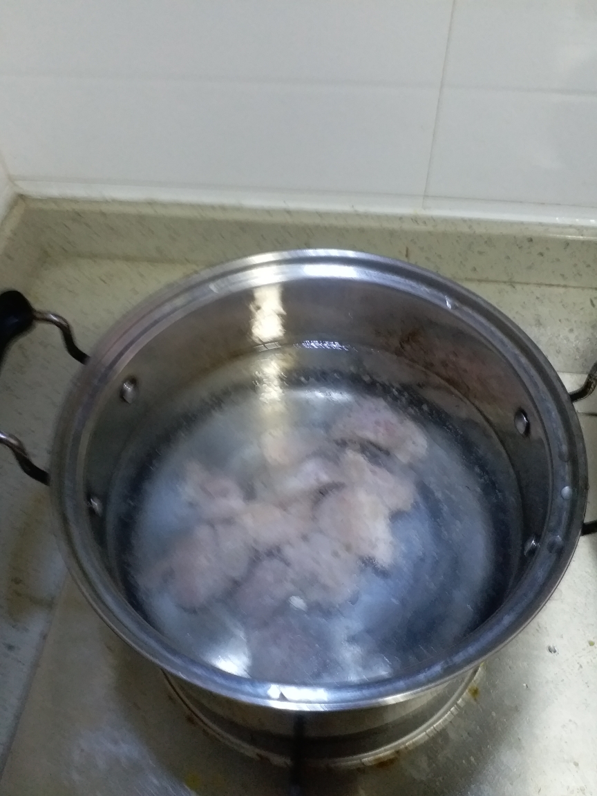 江山菜谱之丝瓜瘦肉汤的做法 步骤4