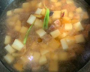 白萝卜牛肉汤，预防贫血、提高免疫力的做法 步骤5