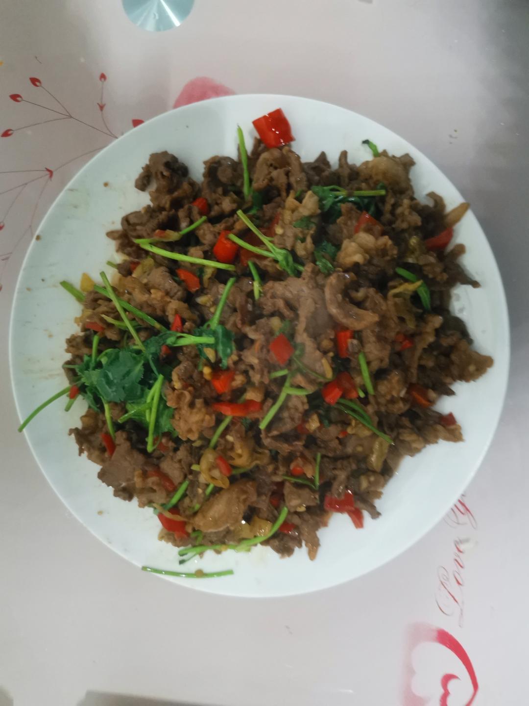 小炒黄牛肉