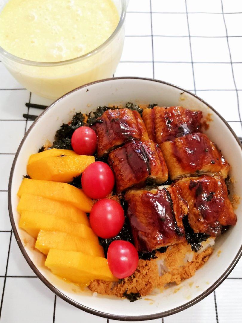 蒲烧鳗鱼饭
