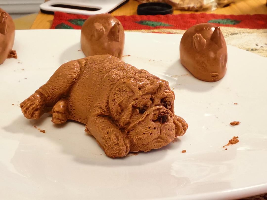 网红沙皮狗慕斯蛋糕