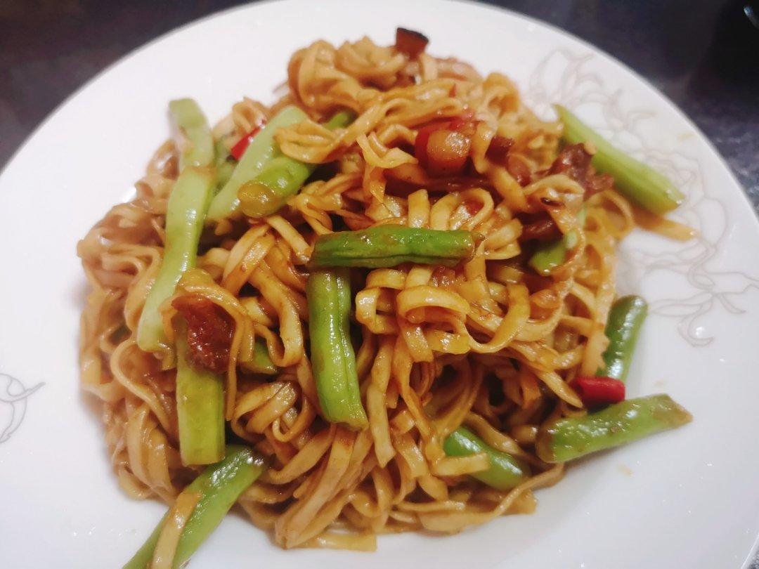 堂妈小厨——豆角番茄焖面