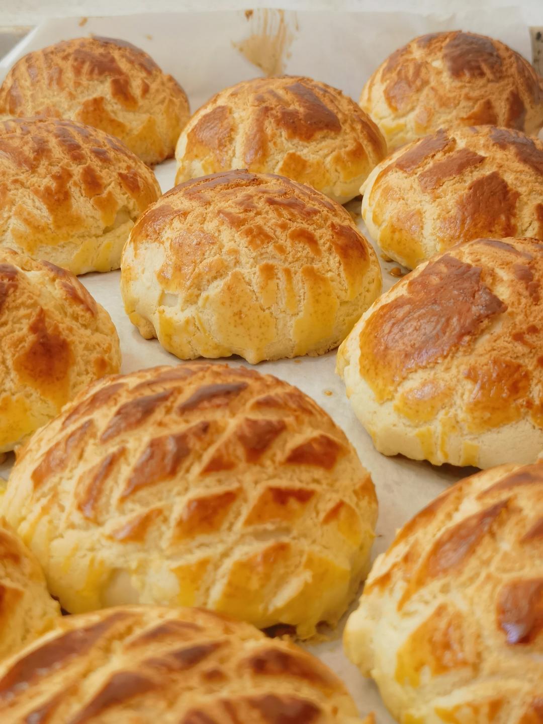 冷了依然酥香的菠萝包