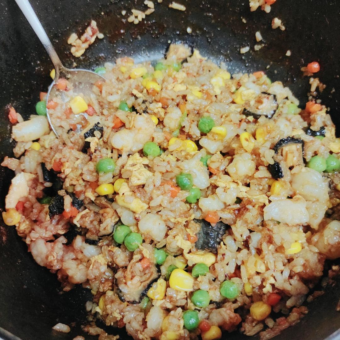 豪华版虾仁炒饭🍤