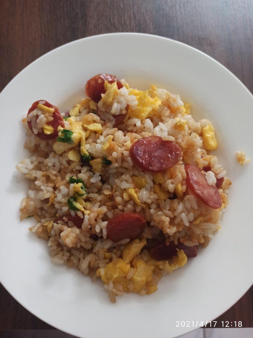 肉沫鸡蛋炒饭