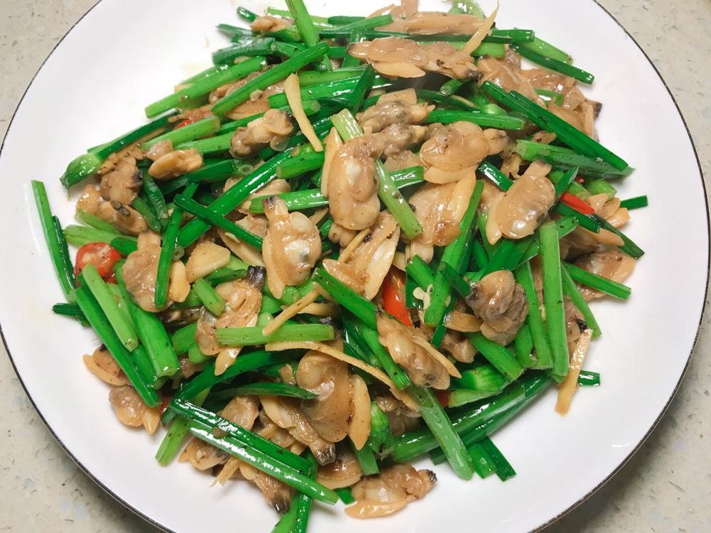 韭菜花炒花甲肉做法