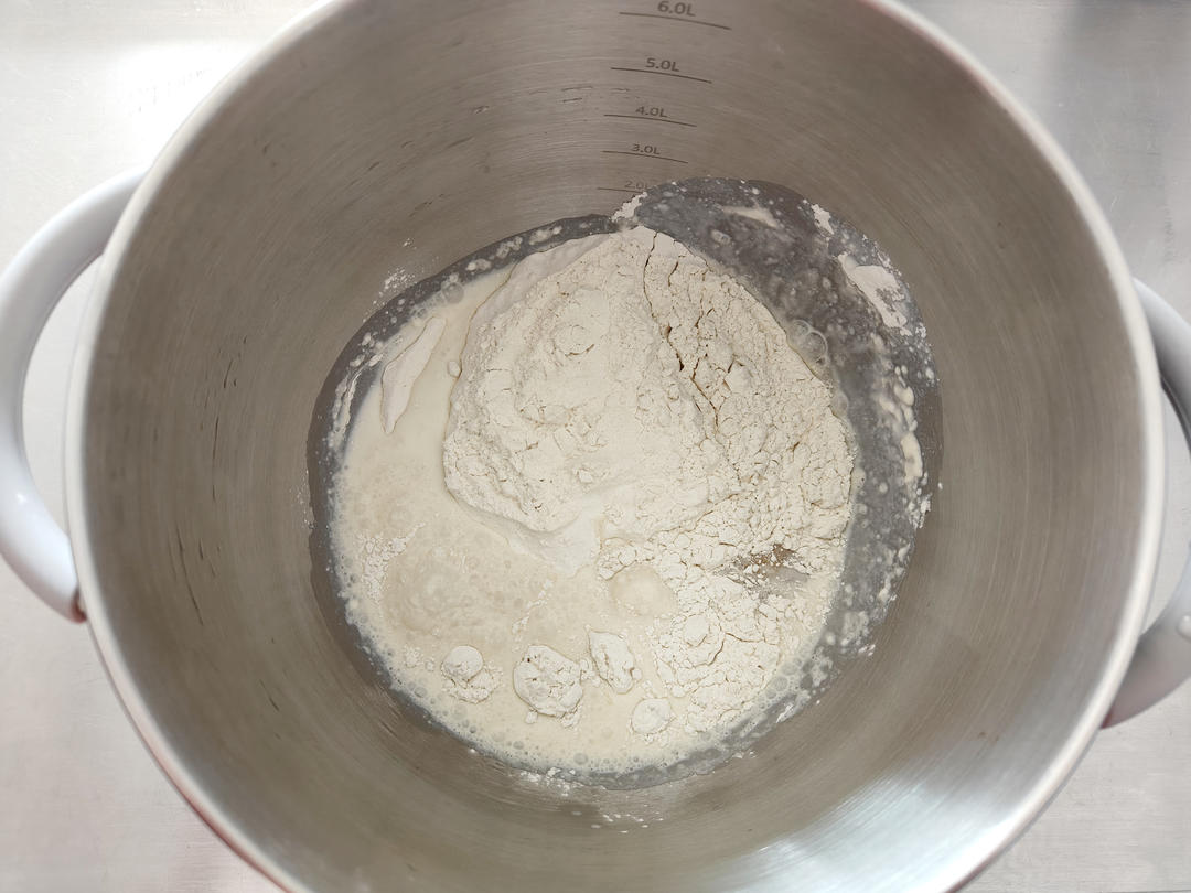 纯奶手撕吐司的做法 步骤1