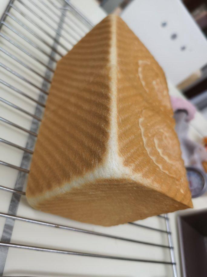 奶油吐司，鲜奶奶油嫩白吐司