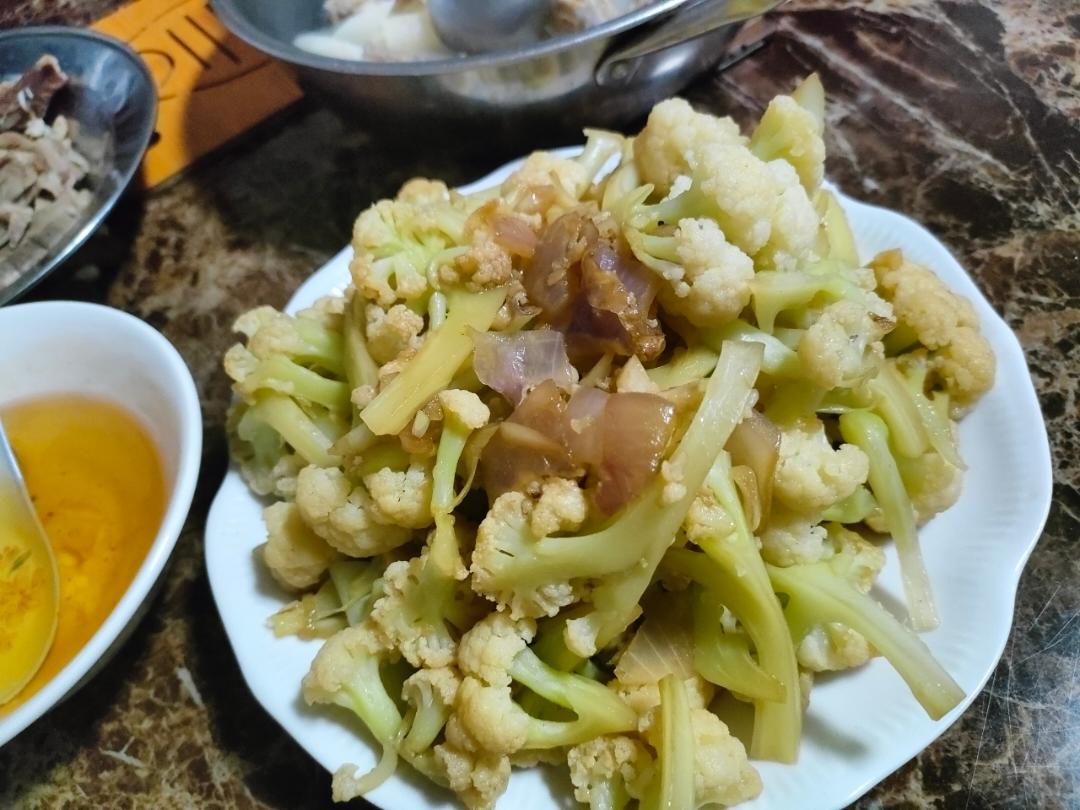 简单几步的快炒有机花菜