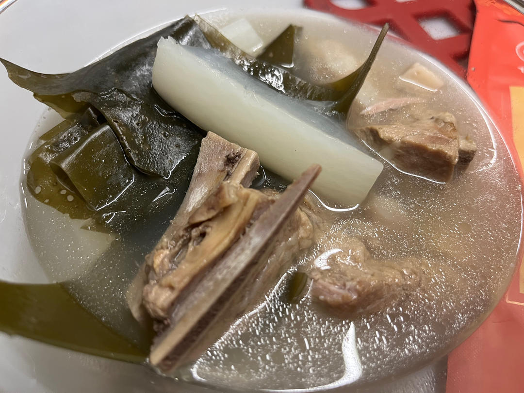 海带萝卜排骨汤