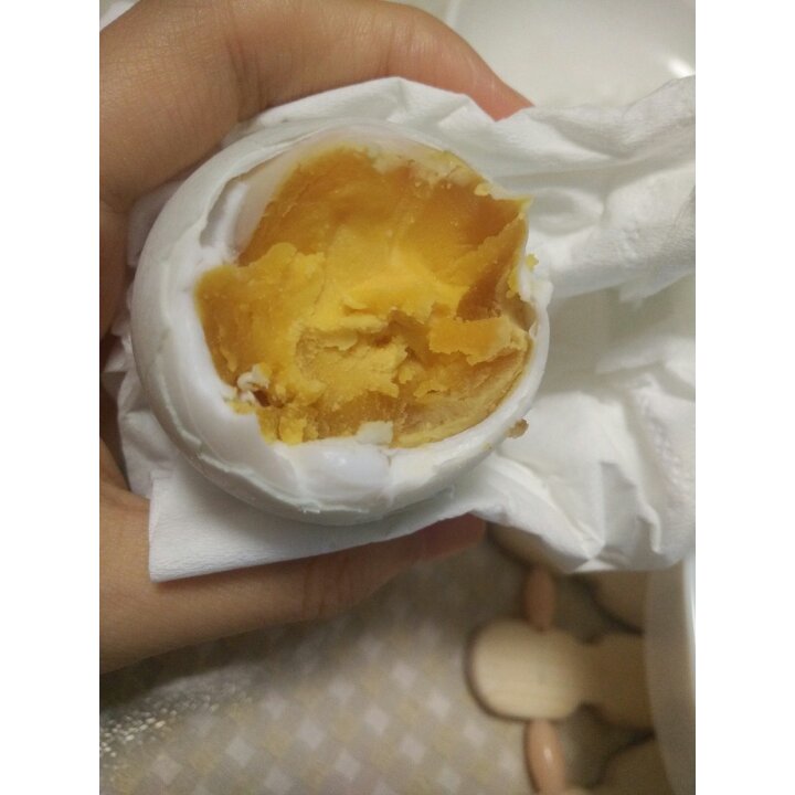 朴素的咸鸭蛋