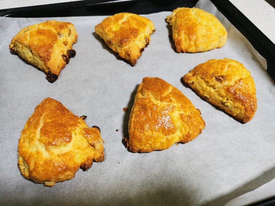 完胜星巴克的超美味酥脆司康 super easy crunched scone