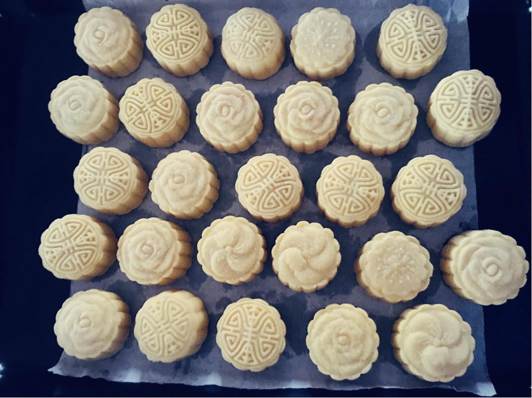 曲奇金沙奶黄流心月饼