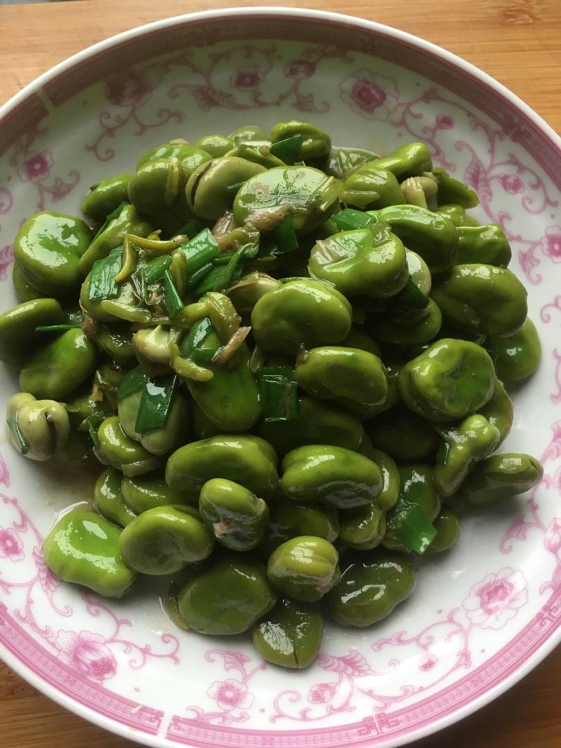 无比鲜美的葱油蚕豆