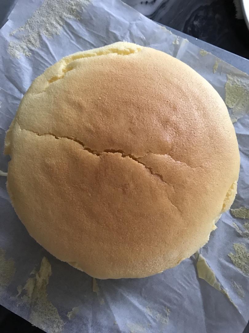 不开裂不回缩不掉皮的酸奶水浴法蛋糕