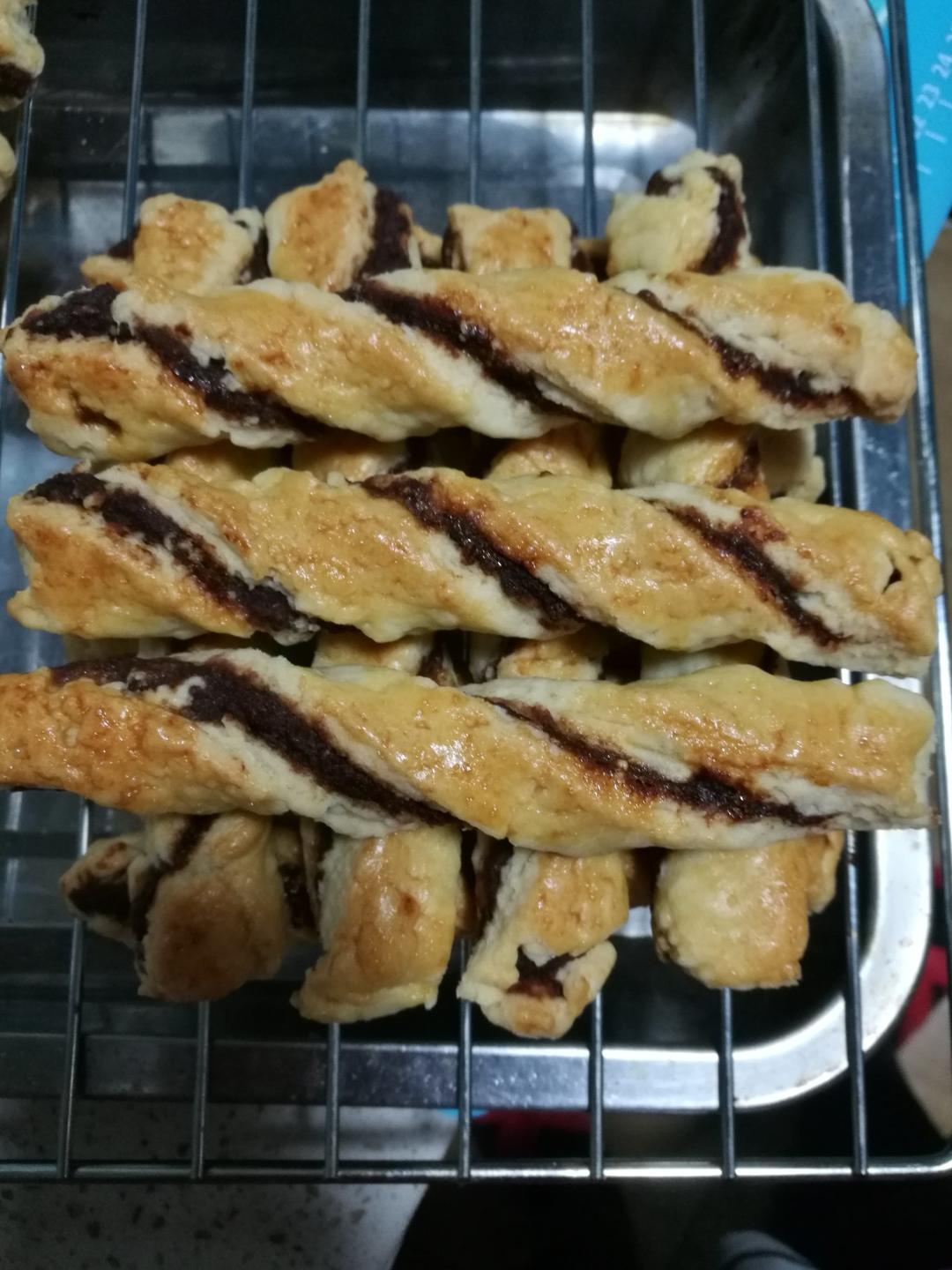 豆沙扭扭酥
