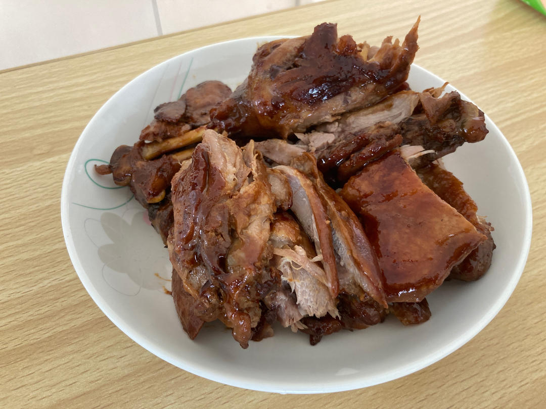 鸭腿这么做，一口气吃两个都不够😍