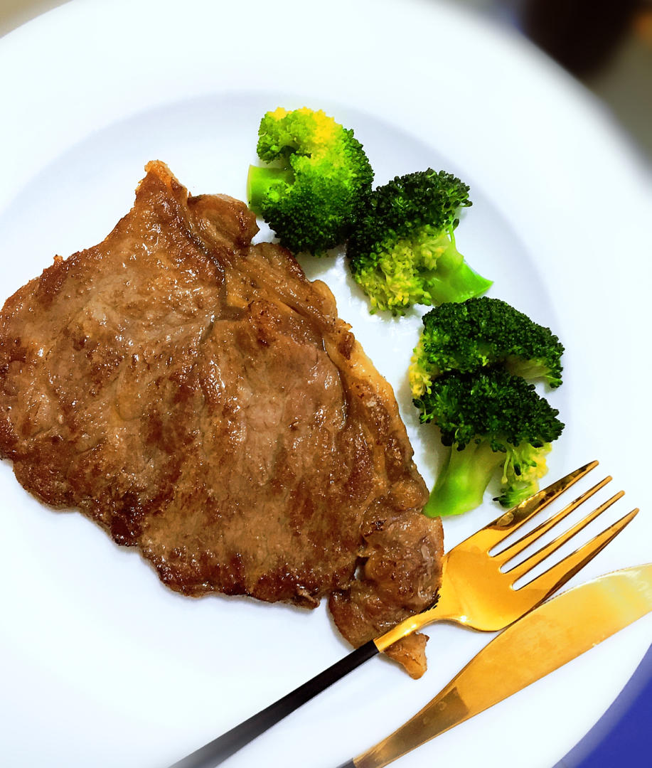 家庭版超级简单煎牛排的全部作品