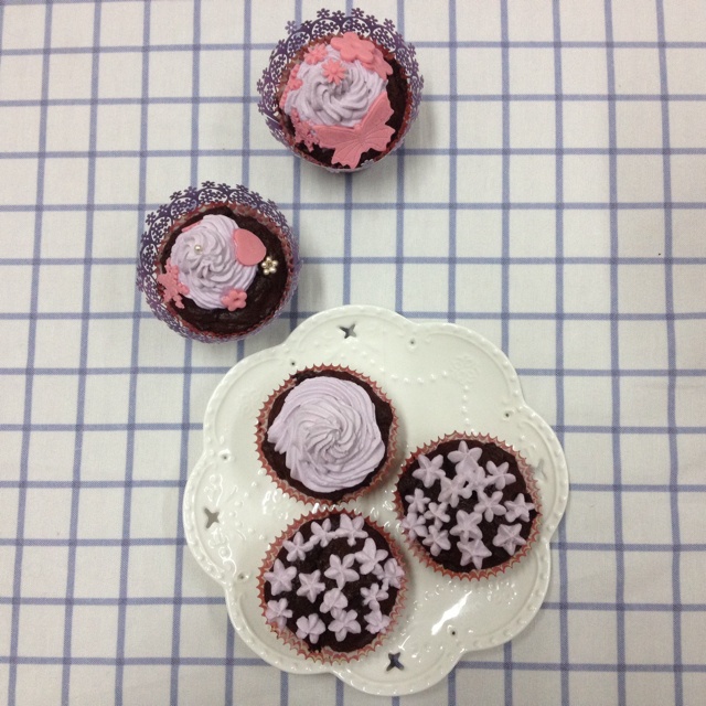 古典巧克力cupcake配马斯卡彭奶油霜