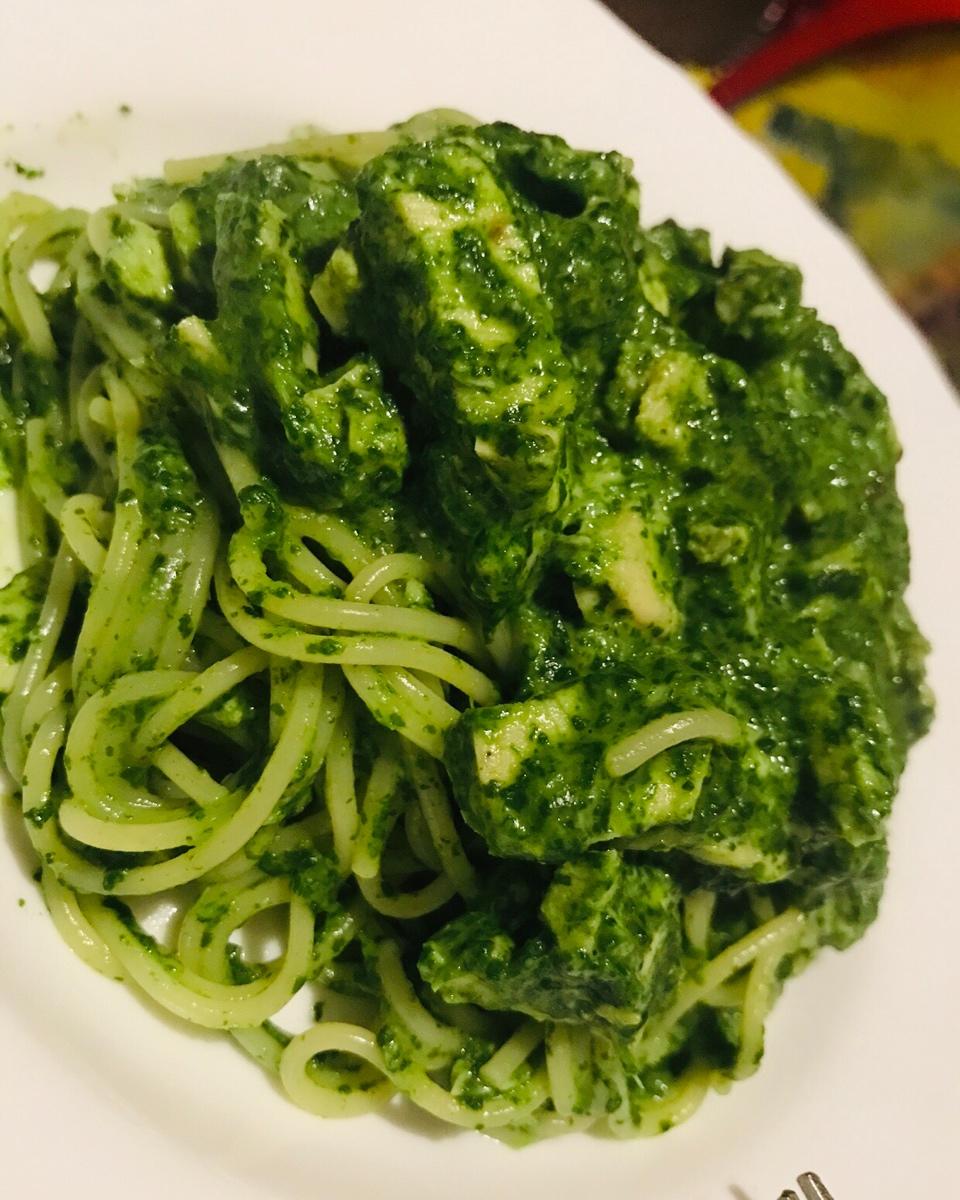 奶油菠菜青酱意大利面