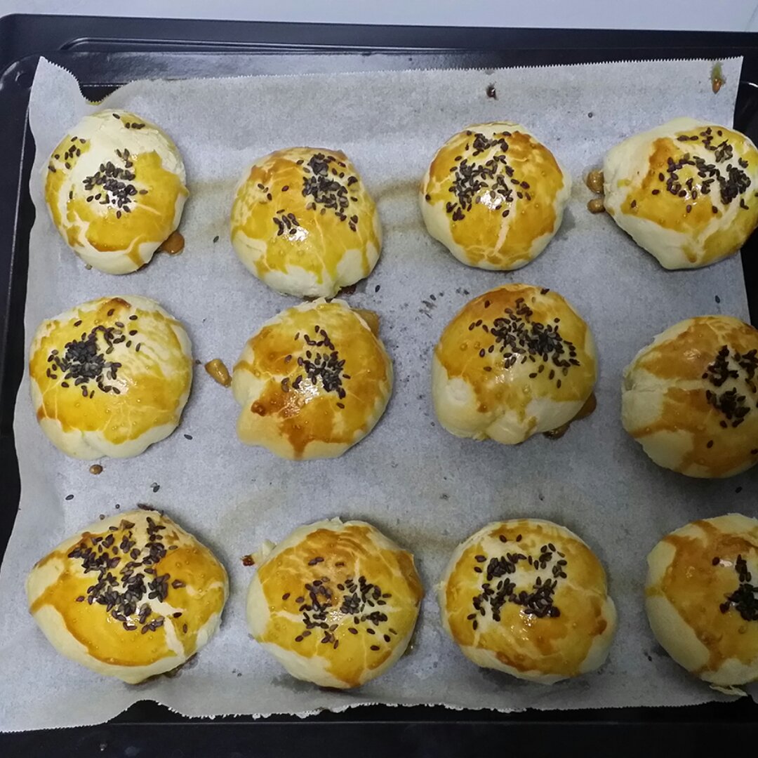 泳式鲜肉榨菜月饼