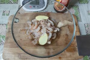 虾滑菠菜汤的做法 步骤1