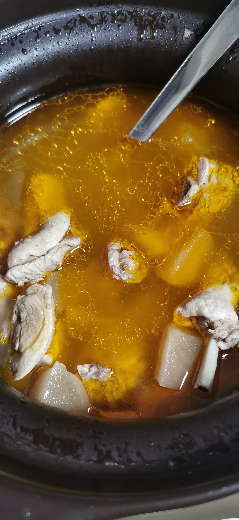 酸萝卜老鸭汤
