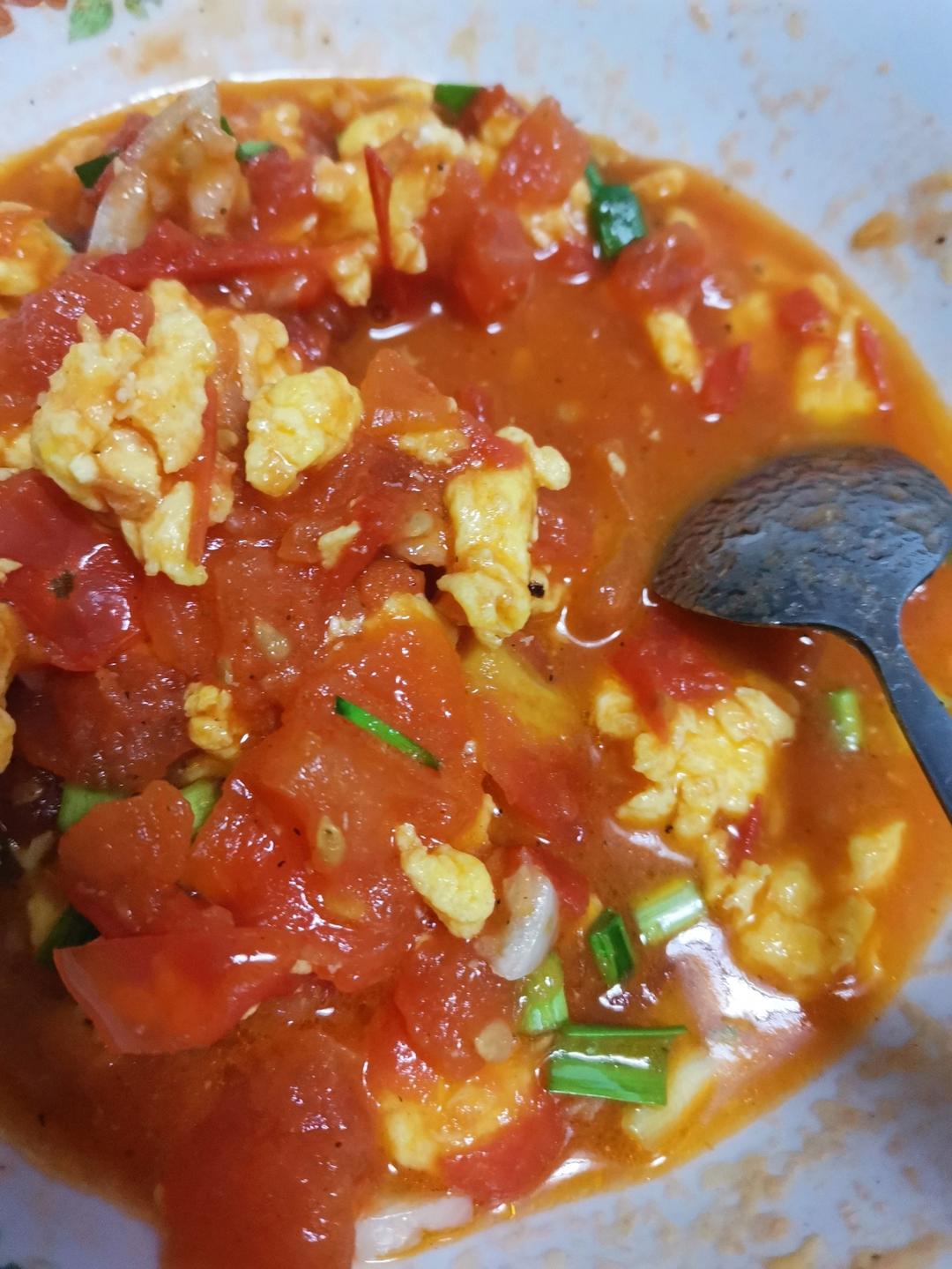 番茄炒鸡蛋（超浓的番茄味）