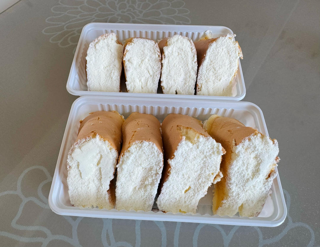 熬了5天5夜 终于把芝士奶角蛋糕做出来了 不开裂 冰淇淋口感