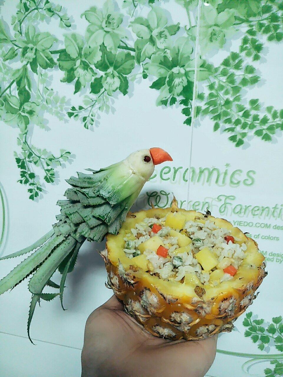 鸟语花香菠萝炒饭