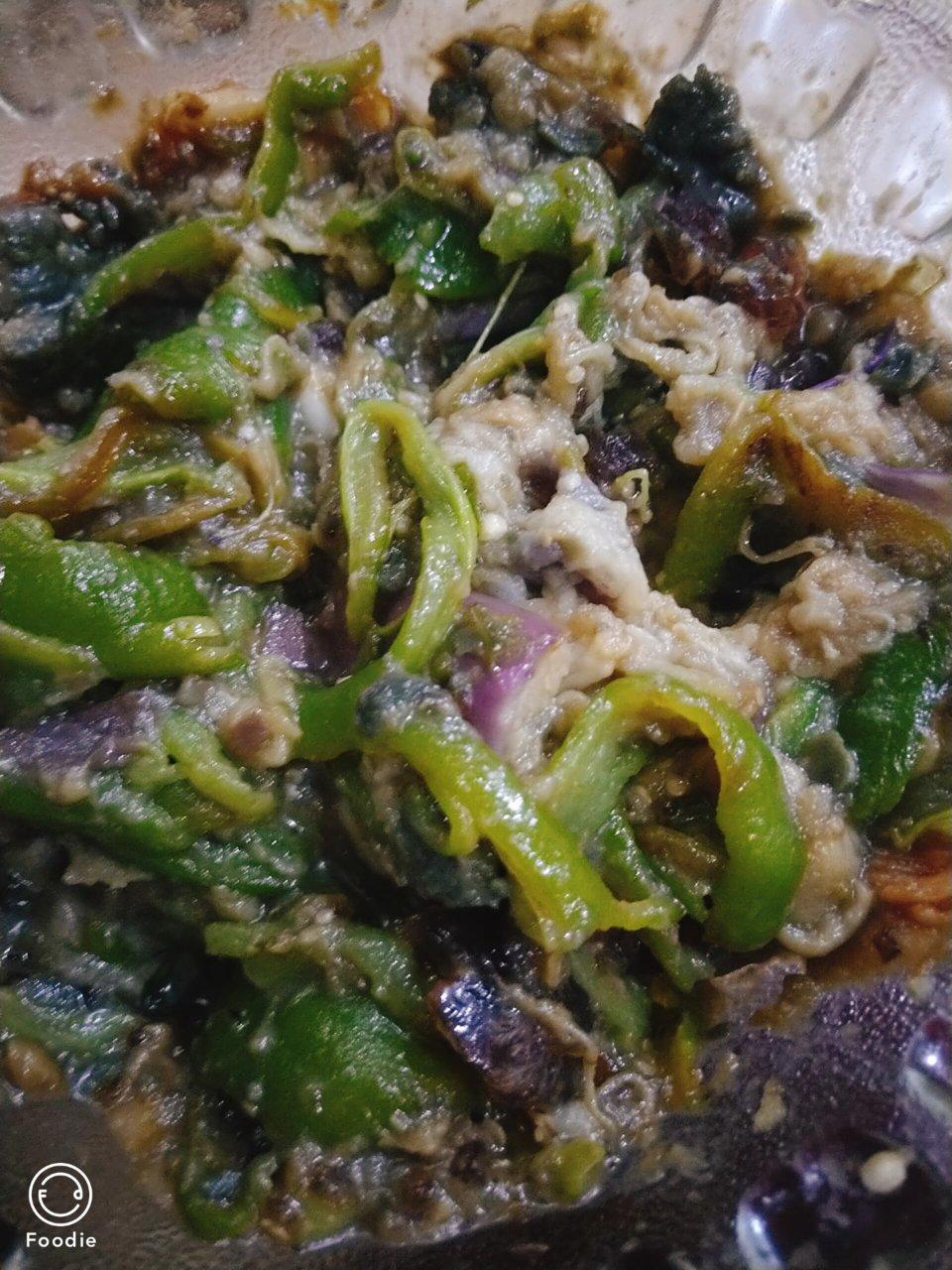 擂辣椒茄子皮蛋，开胃解腻