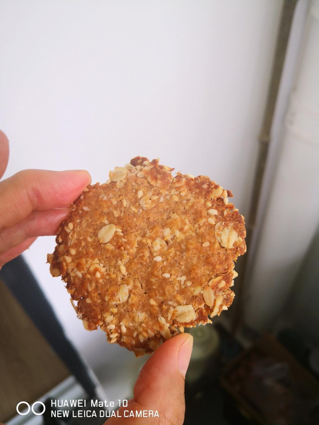 低脂低卡的燕麦饼干！饱腹感超强，做法简单！