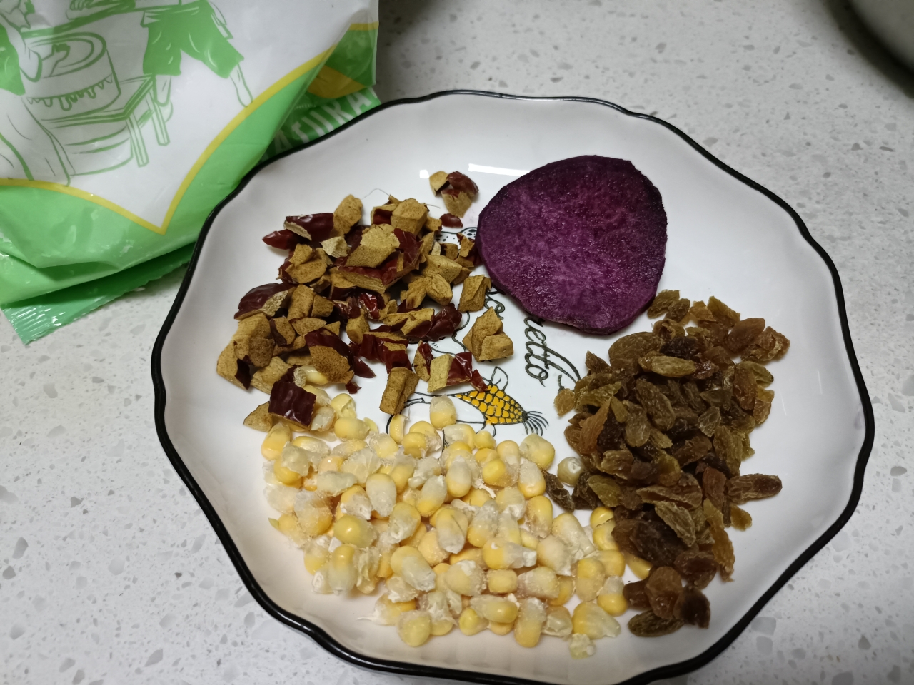 低脂饱腹的紫薯粘豆包的做法 步骤1