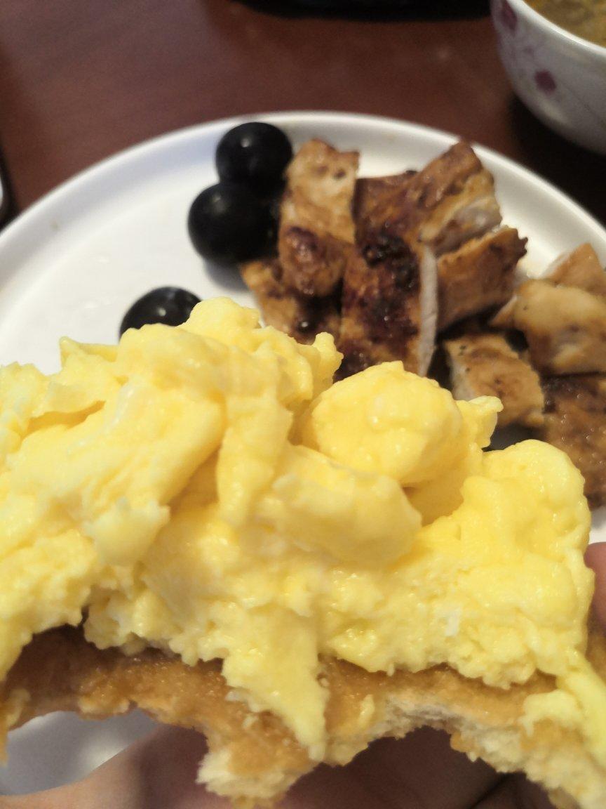 美式炒蛋 scrambled eggs