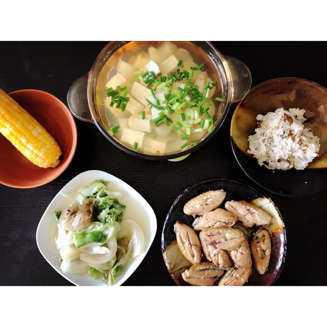 白萝卜豆腐汤