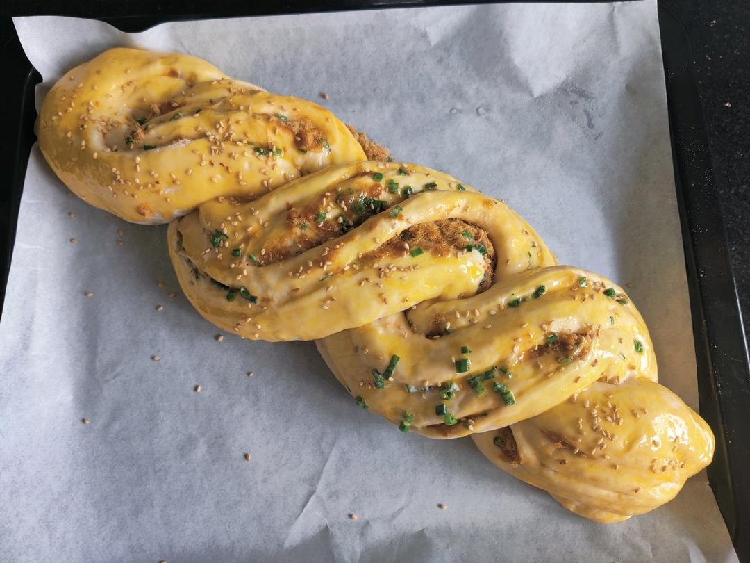 香葱肉松手撕吐司