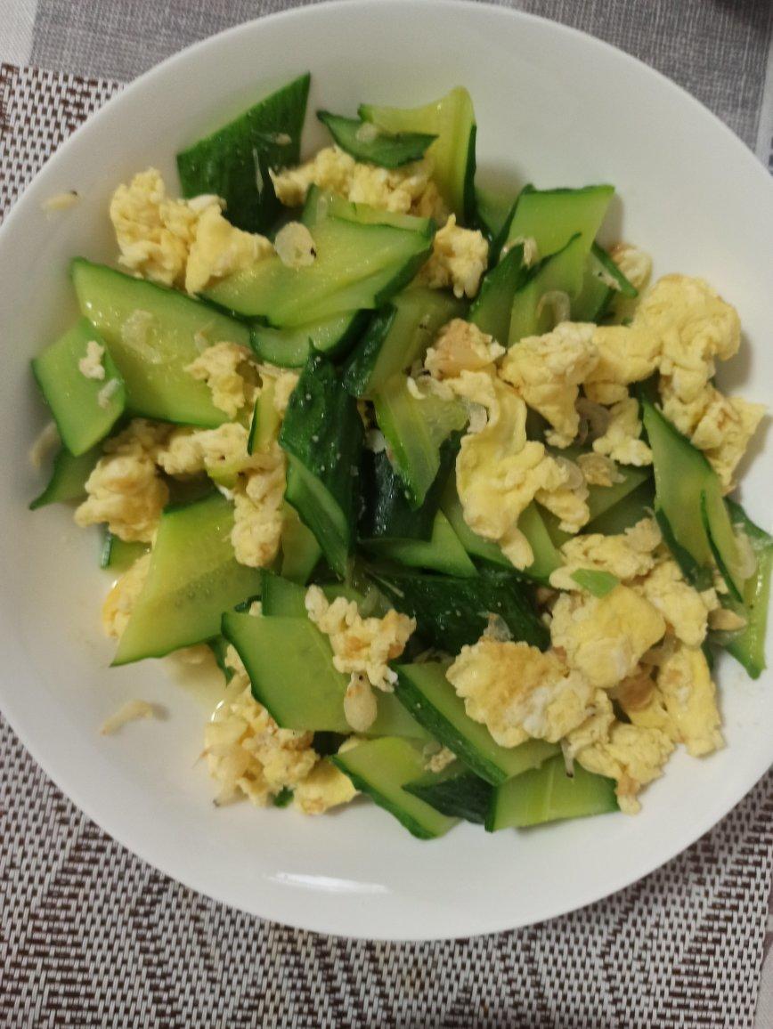 黄瓜炒鸡蛋