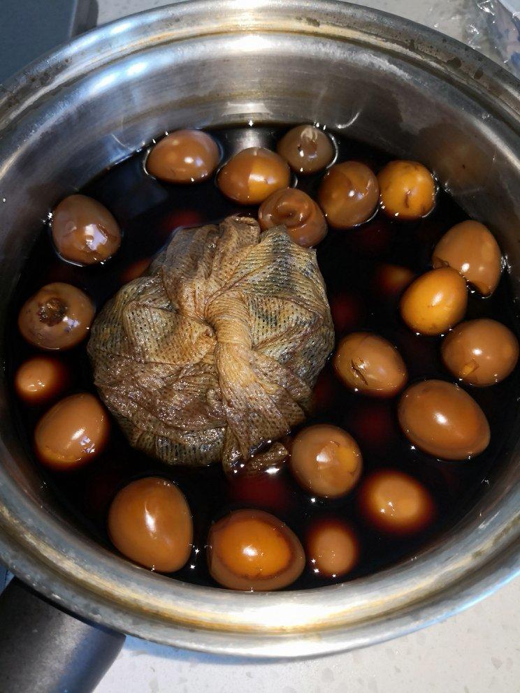 乡巴佬卤鹌鹑蛋