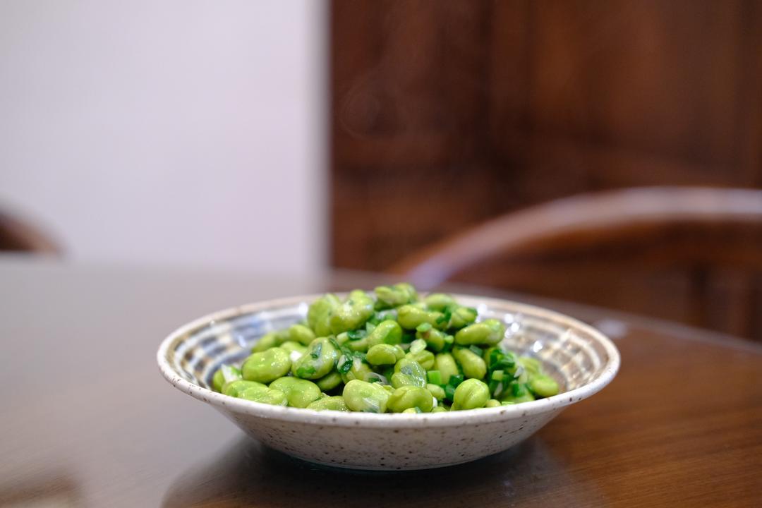 每年的葱炒蚕豆